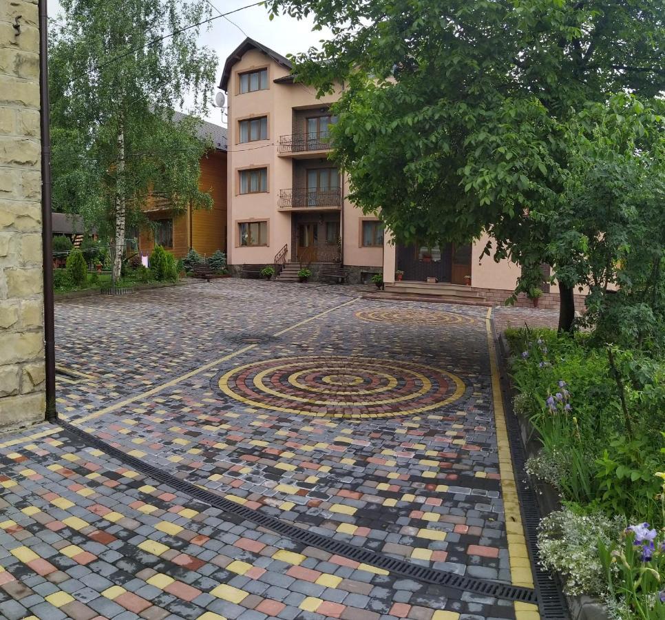 Guest House Shafran 亚列姆切 外观 照片