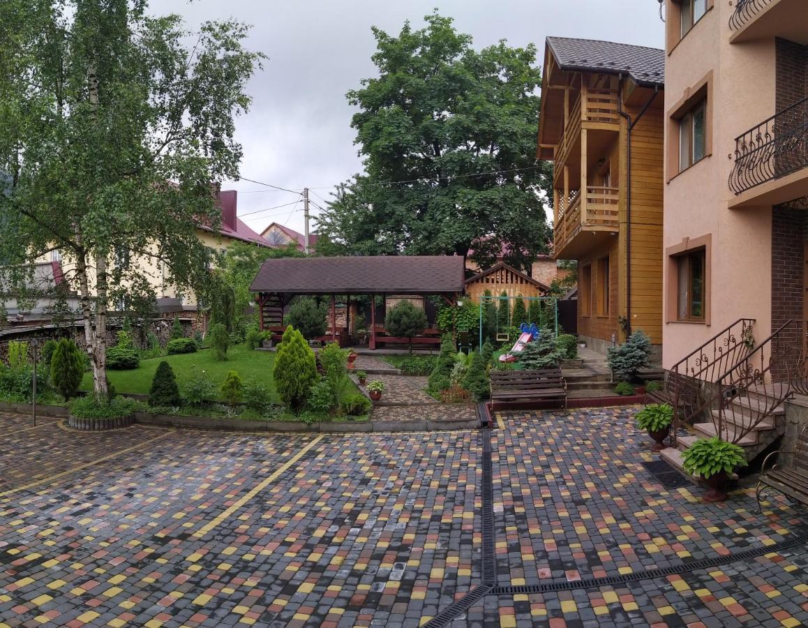 Guest House Shafran 亚列姆切 外观 照片